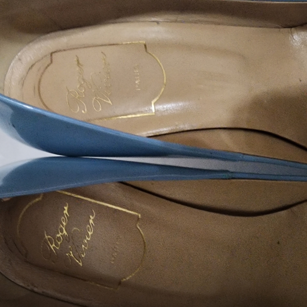 Roger Vivier pumps
